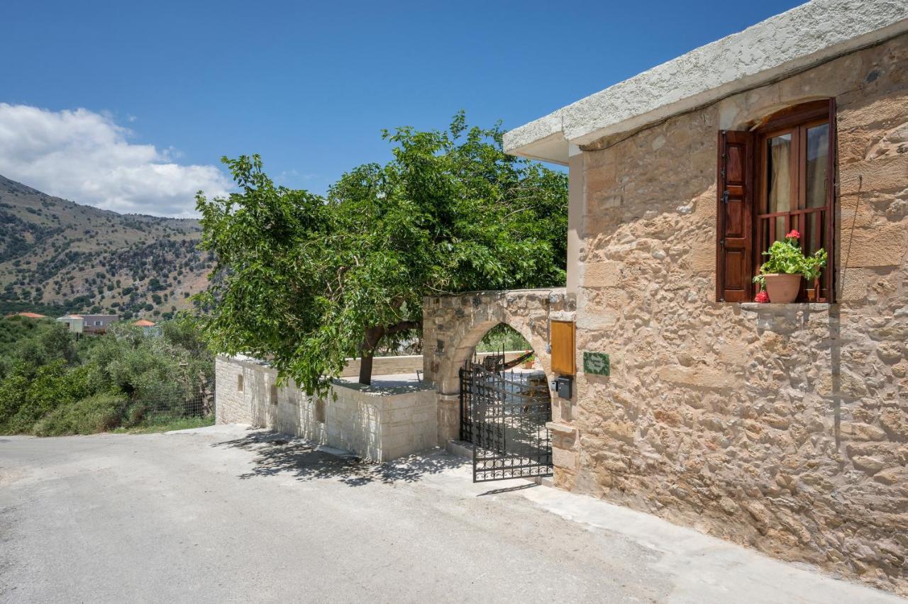 Mouríon Pagonas Traditional House מראה חיצוני תמונה