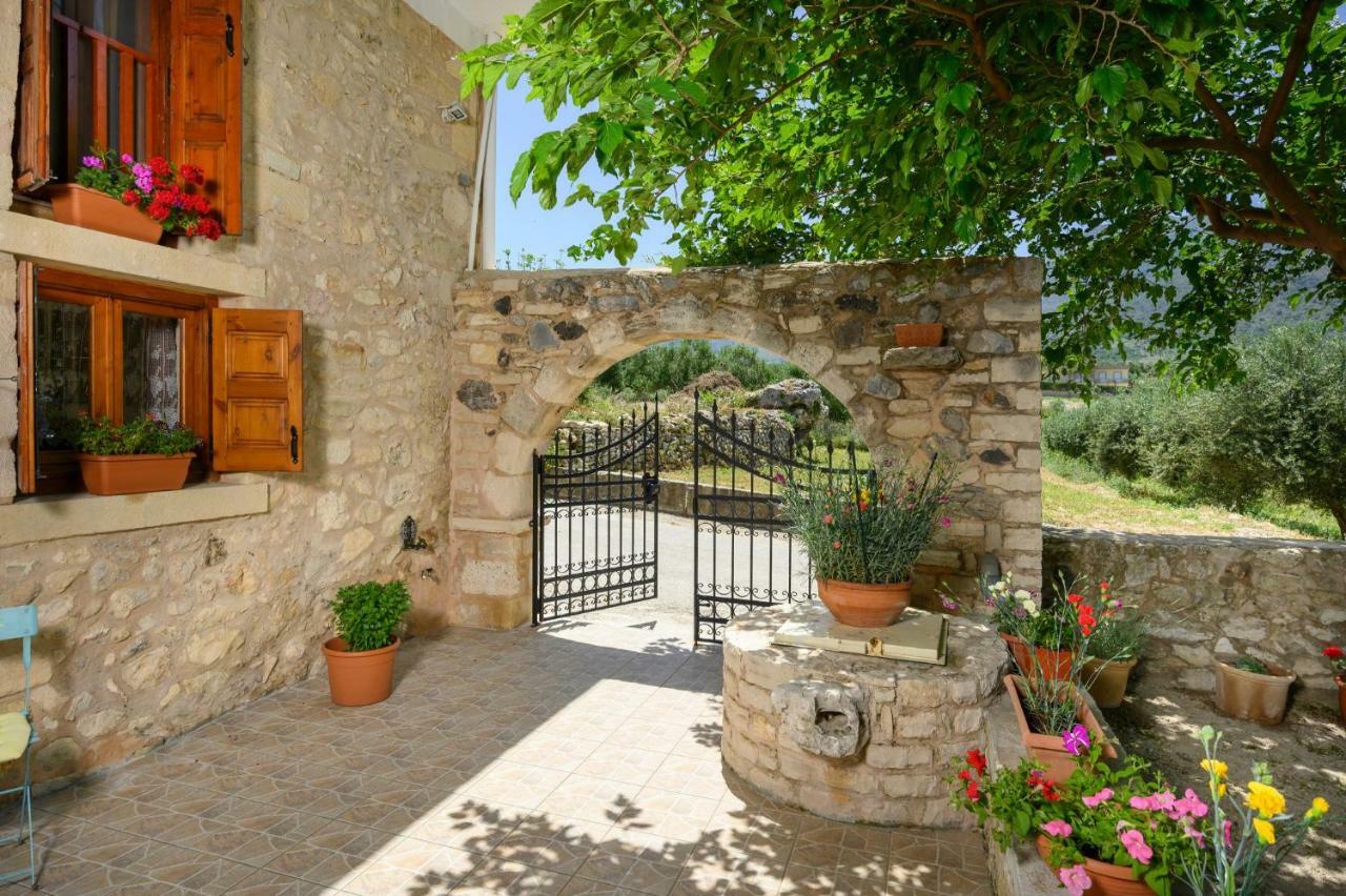 Mouríon Pagonas Traditional House מראה חיצוני תמונה